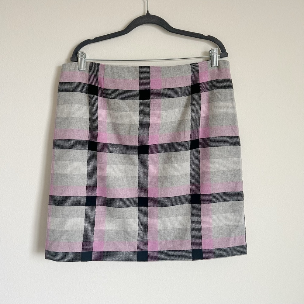 Talbots Dreamy Plaid A-Line Wool Skirt / Size: 16, Purple, Gray / NWT - Picture 2 of 6